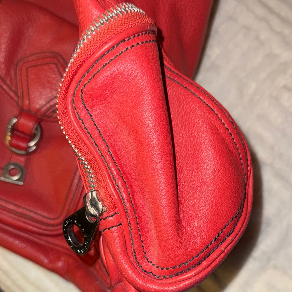 Vintage Marc by Marc Jacobs Double Pocket Coral Red Leather Shoulder Bag - Picture 3 of 11
